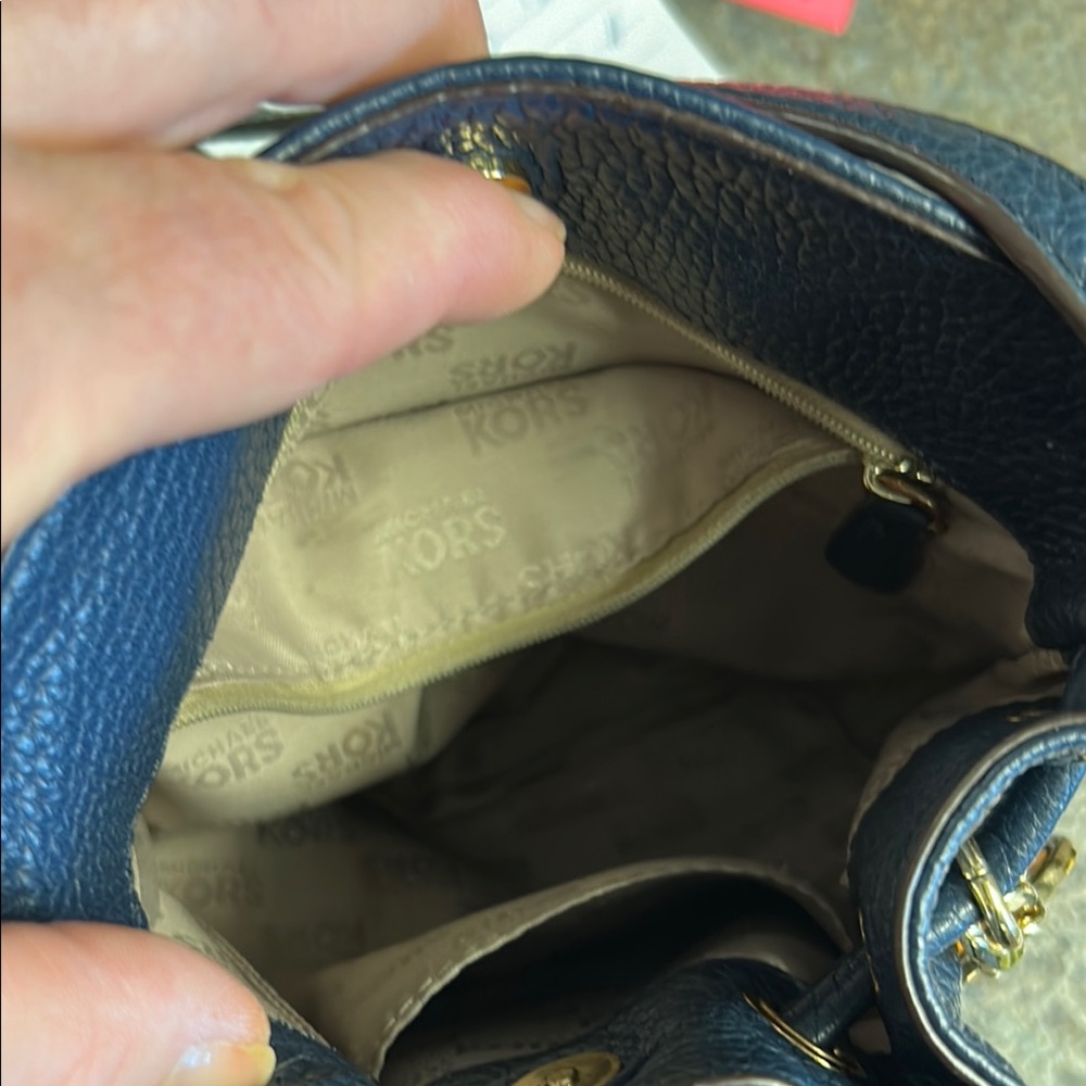 Michael Kors Navy Pebbled Leather Drawstring Crossbody with Gold MK Charm - Picture 5 of 11